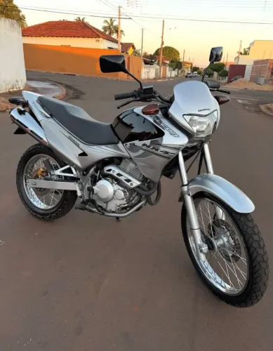 HONDA FALCON 4 NX 400 2006
