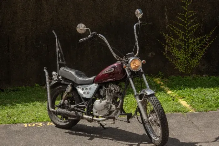 Intruder 125 custom, único dono