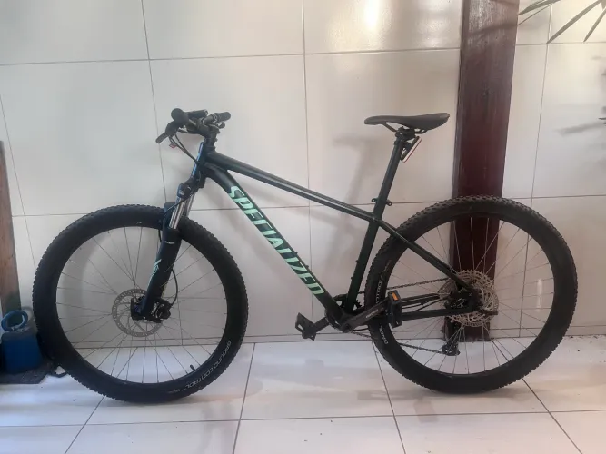 Bicicleta Specialized Rockhopper Sport