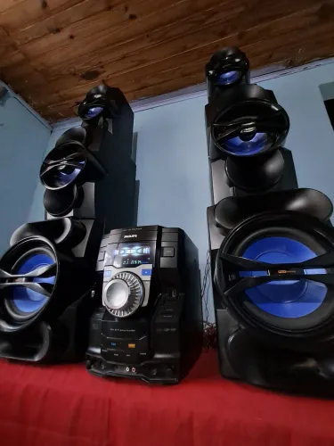 Som Mini System Philips TOP 1.600 Watts Rms,6 Caixas,Bluetooth,2 Usb, Aux