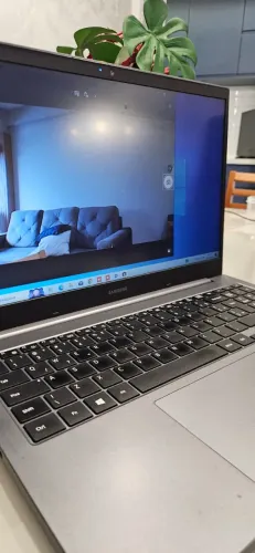 Notebook Samsung Core i5 SSD 256 NP550XDA-KF2BR