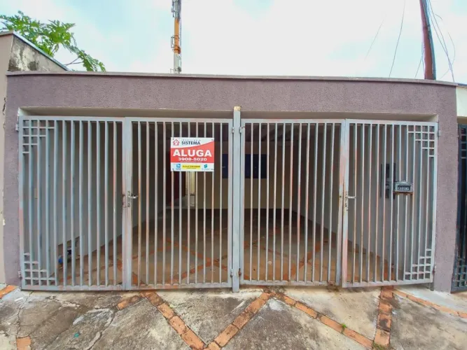 Casa térrea no bairro Cidade Universitária em Presidente Prudente