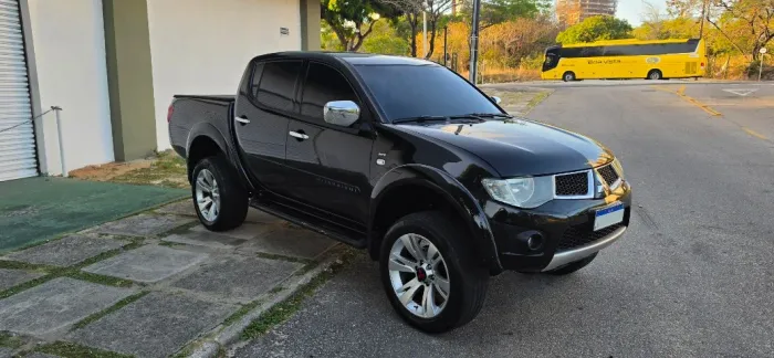 Mitsubishi L200 Triton HPE 3.2 CD TB Int.diesel AUT 2012