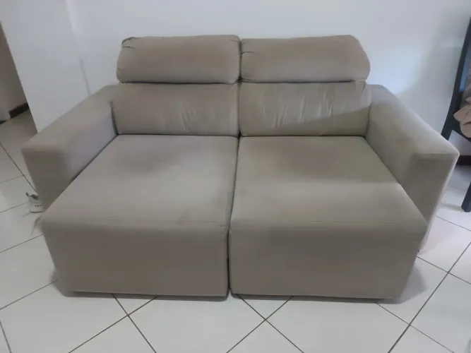 Sofá dois lugares