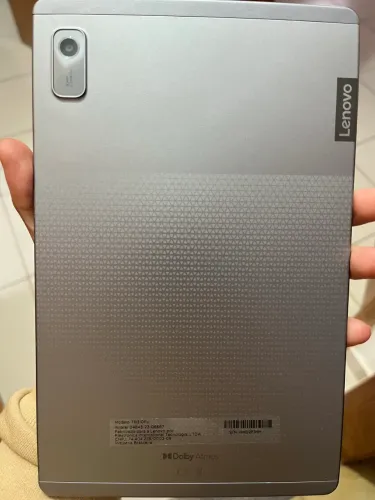 Tablet Lenovo - com capinha, funcionando totalmente