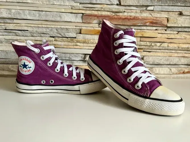 Tênis Converse All Star Cano Alto Roxo Clássico e Estiloso