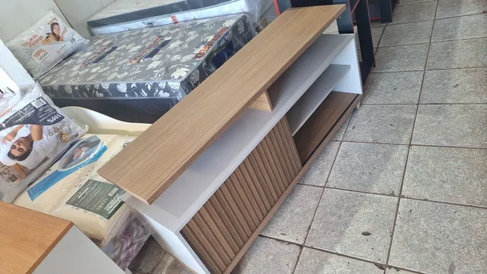 Rack para TV com rodinha 