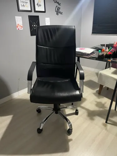 Cadeira Escritório Ergonomica Sintética Preto Couro Sintético