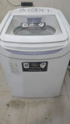 Máquina de lavar roupas 15 kg Electrolux 
