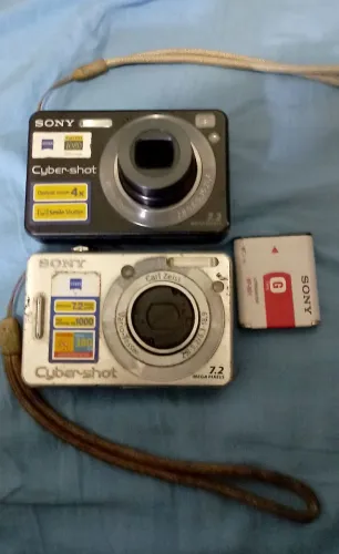 **PraSair** cameras 7,2mpxl Sony Cybershot, ligam mas tem defeito! (acompanha 1 bateria)