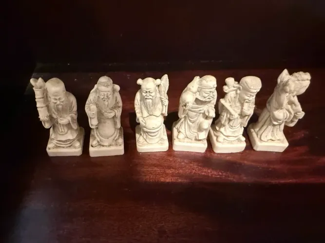 Conjunto Antigo de Sábios Orientais em Miniatura - Esculturas Decorativas