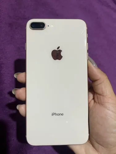 iPhone 8 Plus