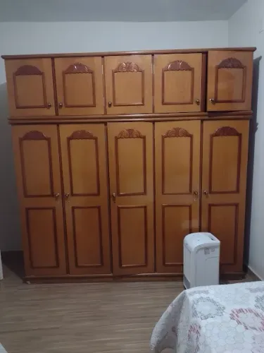 guarda roupas 5 portas com gaveteiro e maleiro