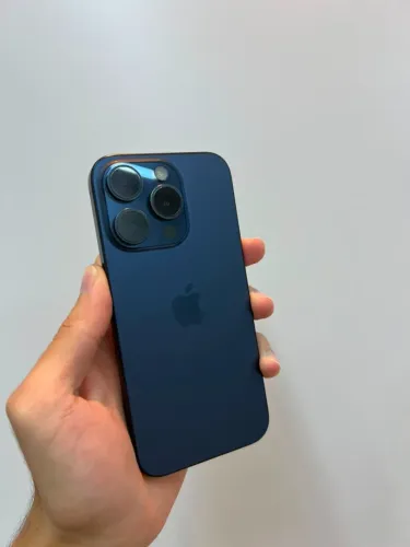 Seminovo - iPhone 15 Pro 128GB Titânio Azul 86% - Retirada Loja Shopping Savassi