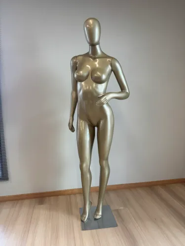 Manequim Feminino Adulto de Fibra Super Leve - Cor Pérola 
