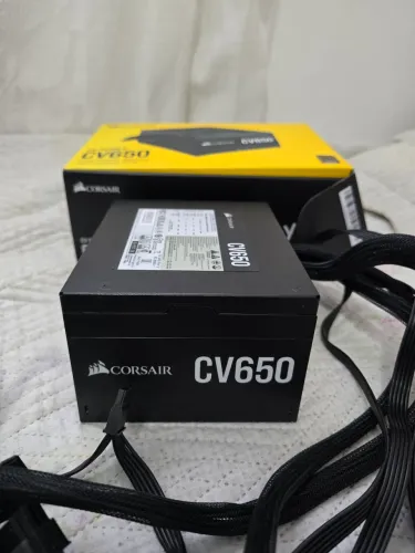 Fonte Corsair CV650