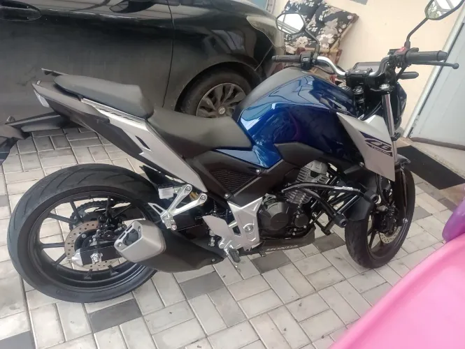 HONDA CB TWISTER 300 MOTO IMPECÁVEL ABS<br>