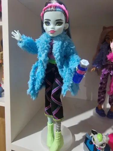 Frankie Creepover g3