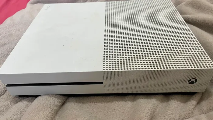Xbox one S 500 GB + 1 Controle Vendo Xbox Series S 500 GB