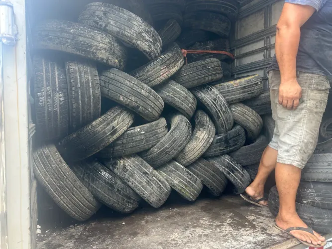 Pneus Aro 14 e Aro 15 semi novos