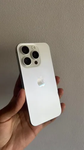 iPhone 15 pro - 256GB