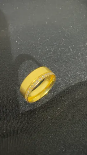 Aliança ouro 18k com 20 pedrinhas de diamantes. Tamanho 13 