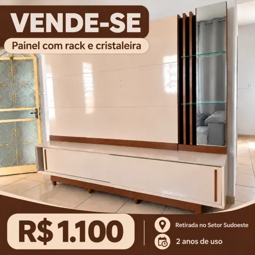 Vende-se painel com rack e cristaleira