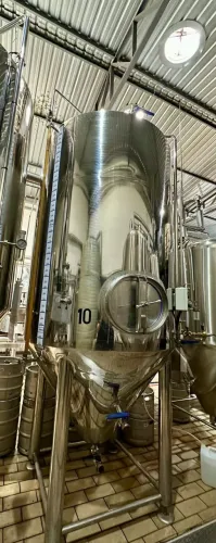 Tanque Fermentador 2000/2400 L - Inox 304 - Seminovo