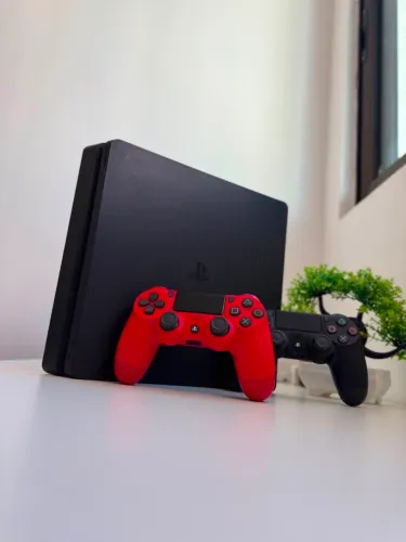PLAYSTATION 4 1TB