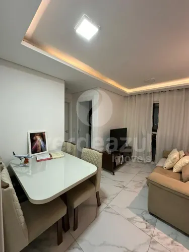 Apartamento Mobiliado com 2 dormitórios e vaga em Frente à PUC 2 em Campinas com Vista Liv
