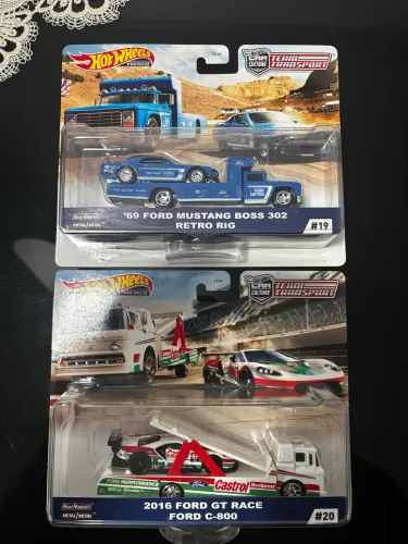 Hot Wheels Team Transport - 2 unidades.