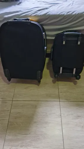 Malas com rodas, pequena e grande