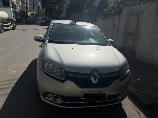 Renault Logan Dynamique Hi-flex 1.6 8V 4P 2015