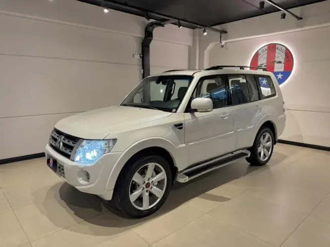 Mitsubishi Pajero HPE Full 3.2 4X4 T.i.dies. 5P AUT 2014