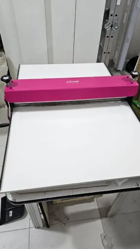 Máquina de Corte e Vinco Manual 80cm