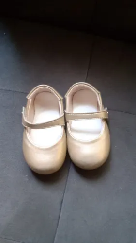 Sapatilha dourada xua xua confortável linha conforto flex, tamanho 19