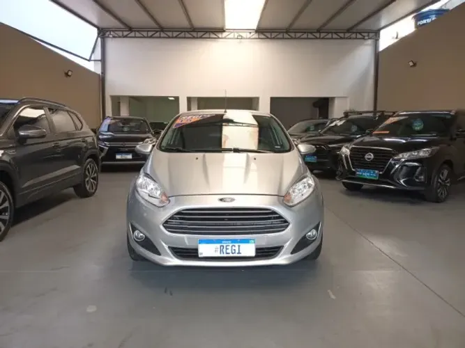 Ford Fiesta 1.5 16V Flex Mec. 5P 2015