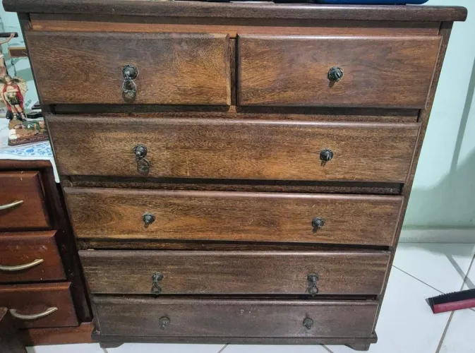VENDO CÔMODA DE SUCUPIRA