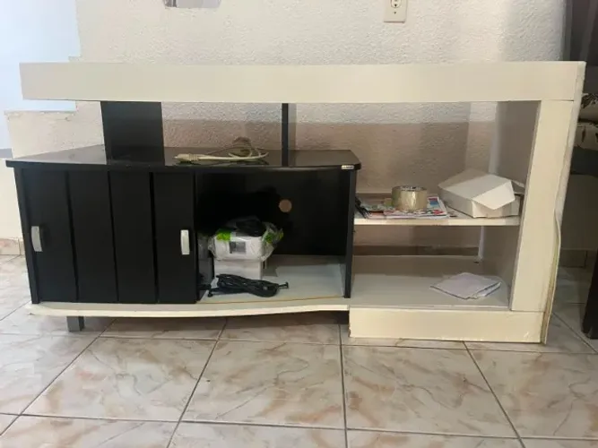 Vendo rack de sala para TV