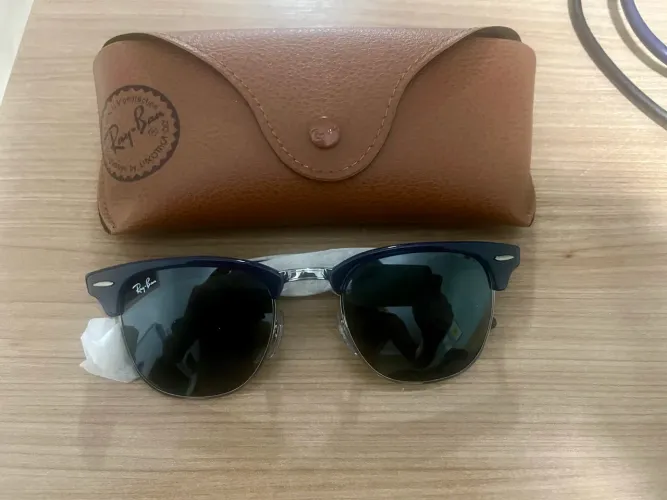 Óculos Ray-Ban. Novo