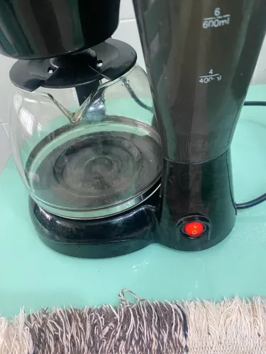 Cafeteira elétrica 110 vts funcionando