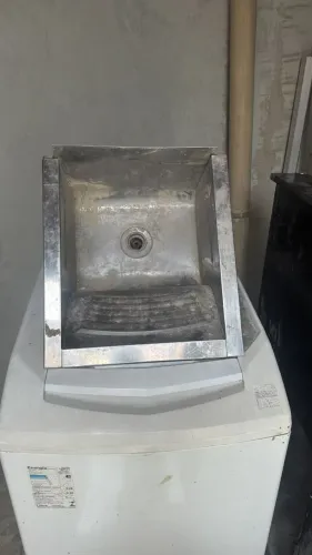 Tanque de lavar roupa. 