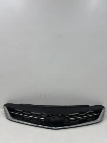 Grade Cruze Sedan 2017 2018 2019 2020 com Detalhe no Friso 