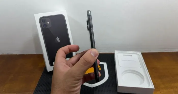 Iphone 11 bateria 82 saúde 