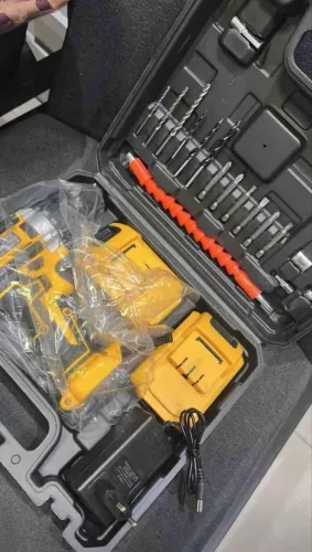 Parafusadeira furadeira sem fio 2 bateria 48v com maleta completa