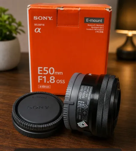 Lente Sony E 50mm f/1.8 OSS original (SEL50F18) - em estado de nova - 1.799,00 no pix