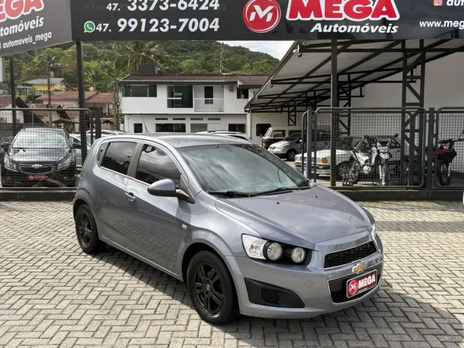 Chevrolet Sonic HB LTZ 1.6 16V Flexpower 5P Mec. 2013