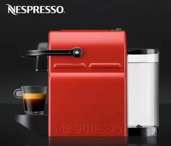 Cafeteira Nespresso Vermelha