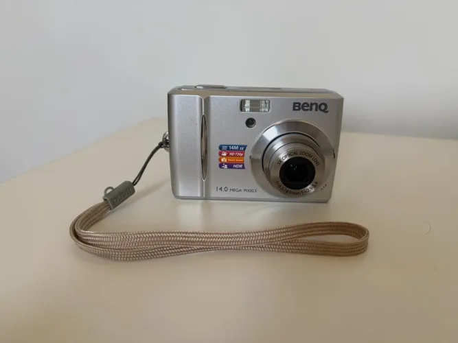 Máquina fotográfica BENQ 14MP