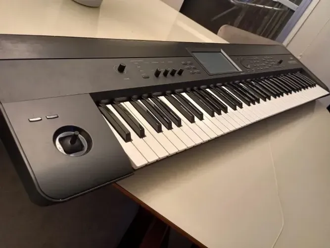 TECLADO KORG WORKSTATION KROME 73